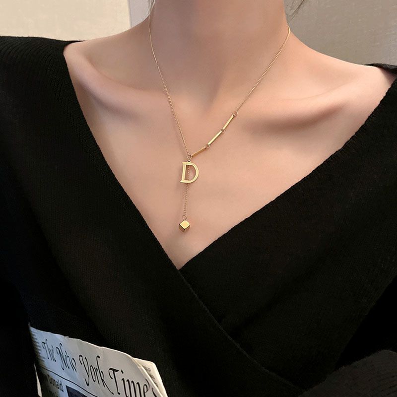 Titanium Steel D-Pendant Sweater Chain Necklace — Light Luxury Collarbone Necklace