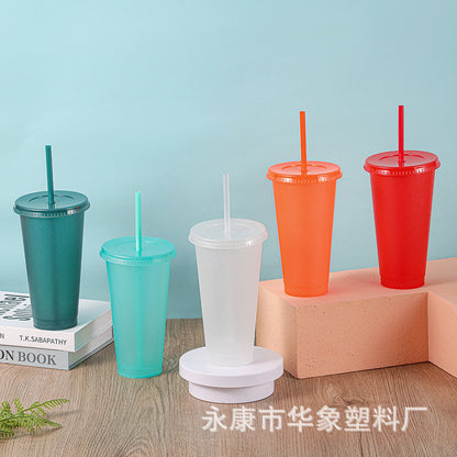 Sensitive warmth meets shining star cup
