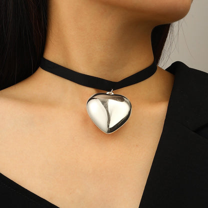 Collar de corazón de terciopelo de doble capa 