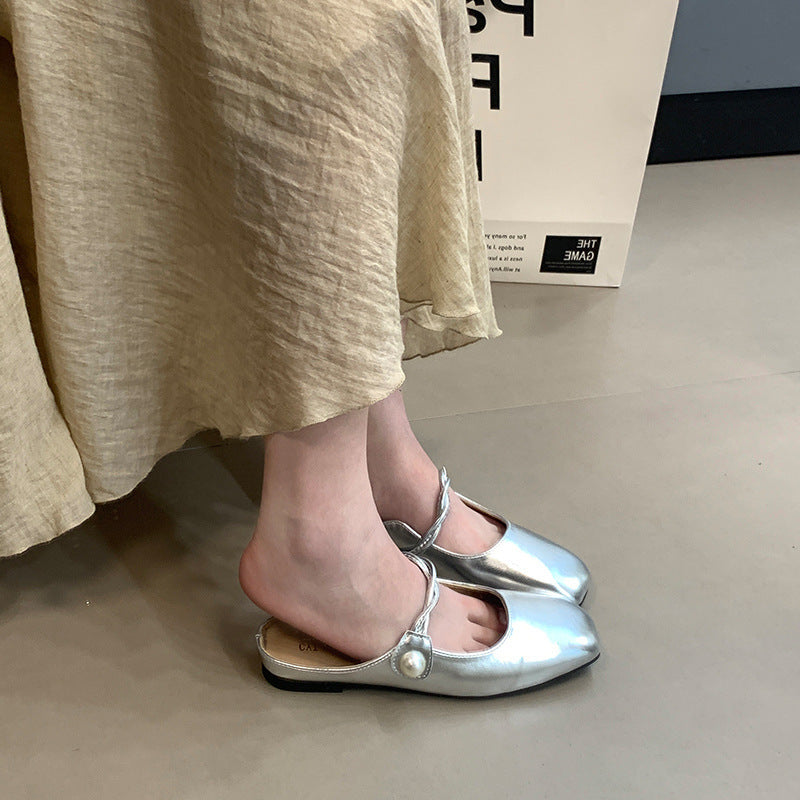 Slippers spring and summer versatile