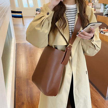 Bolso mensajero sencillo retro chic para mujer. 