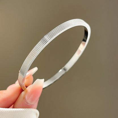 Four-leaf clover gypsy titanium steel bracelet