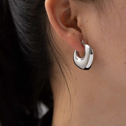 French light luxury chubby hollow earrings