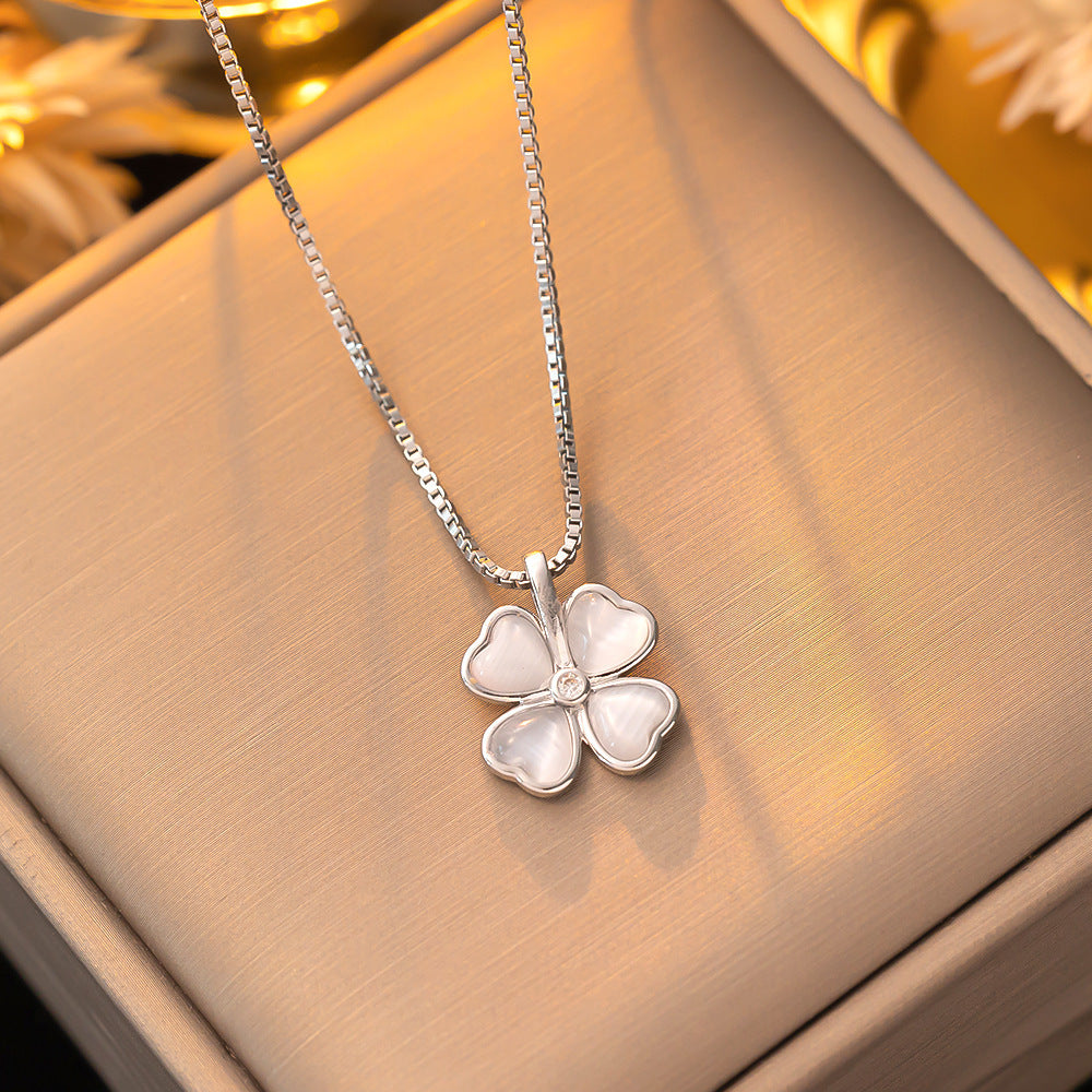Women's Lucky Clover 18K Gold-Plated Titanium Steel Clavicle Necklace