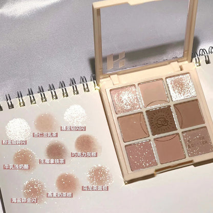 Dreamy Girl 9-Color Eyeshadow Palette