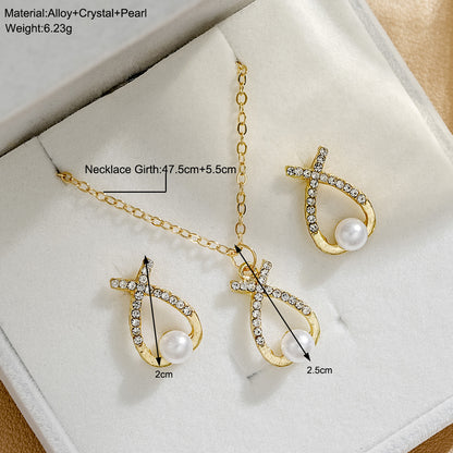 Conjunto de joyas con pendientes, collar y perlas de diamantes de imitación 