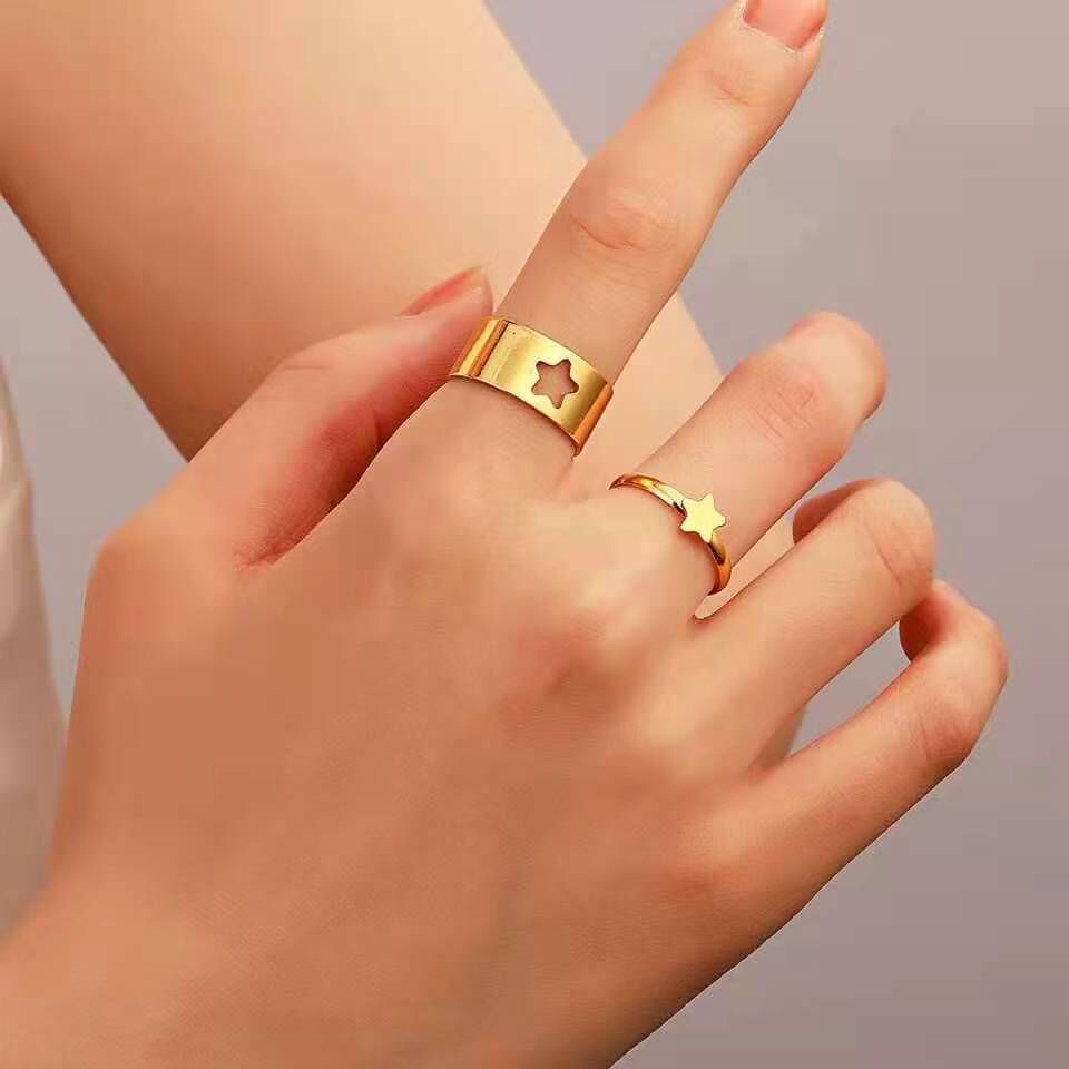 Juego de anillos del mismo par. 