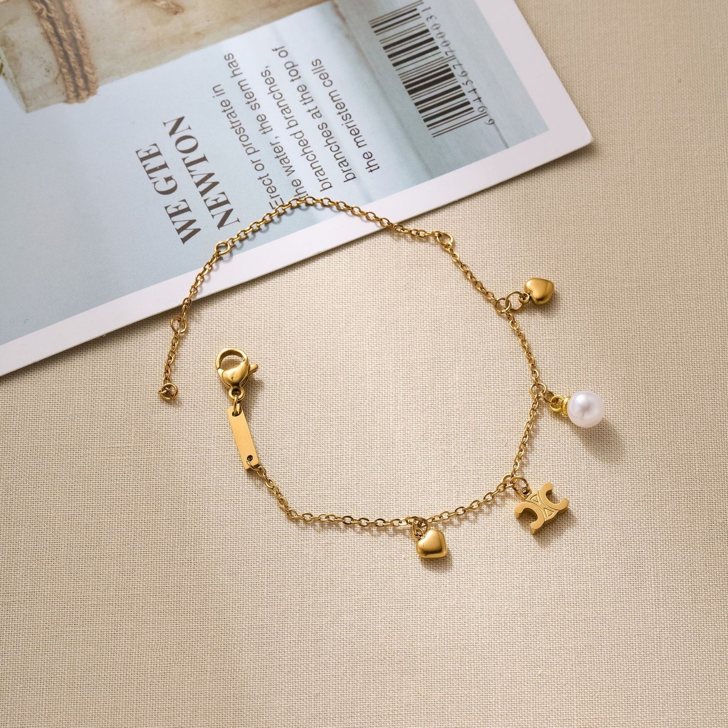 18K Gold Pearl Heart Bracelet