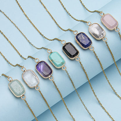 Colar oval com pingente em aço inoxidável banhado a ouro 