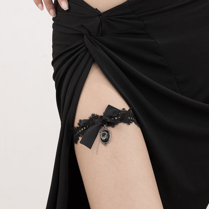 Elastic strap lace fringed leg chain