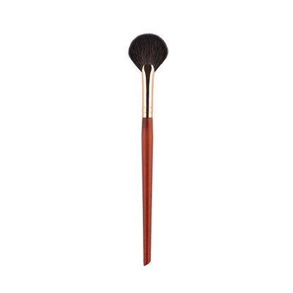 Fan Highlighter Brush (Goat Hair Fine Tip)