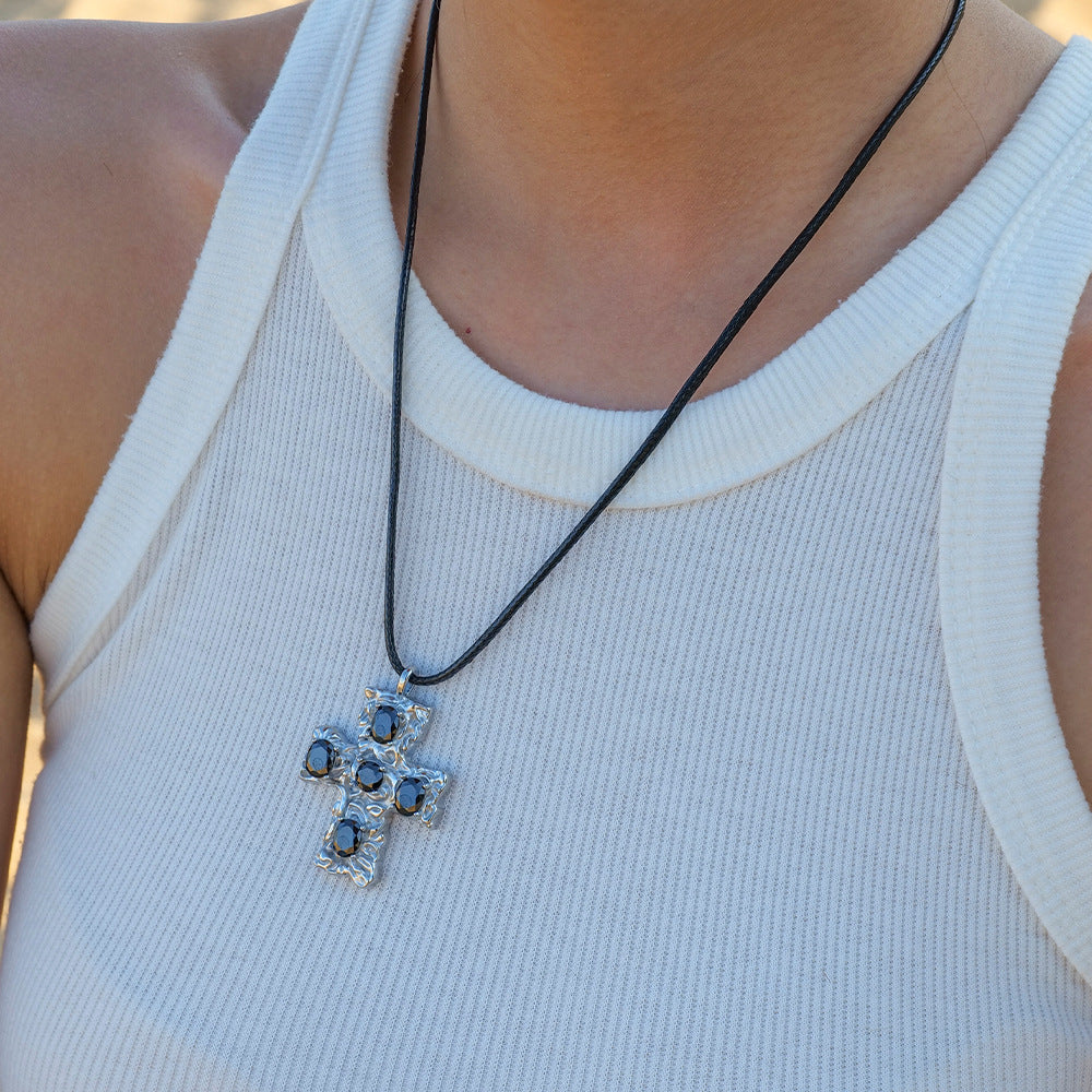 Cross necklace with zircon