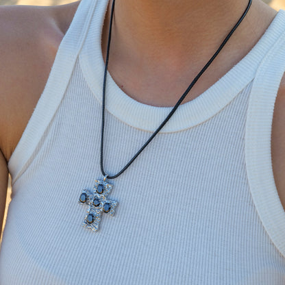 Cross necklace with zircon