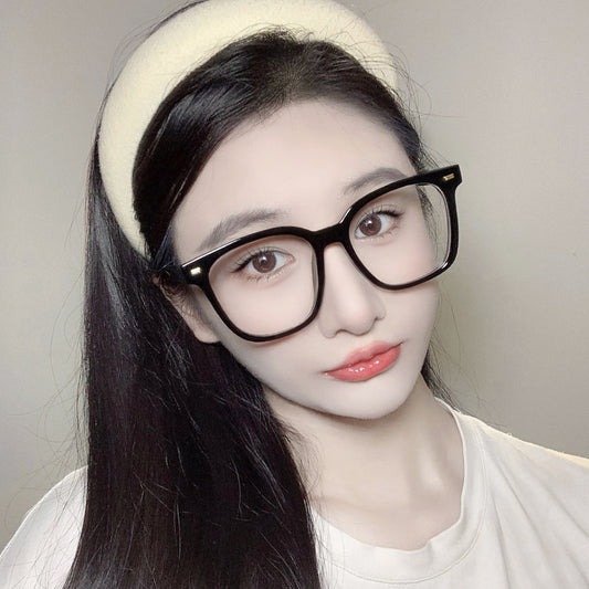 Gafas graduadas cuadradas con montura negra estilo retro 
