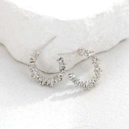 Pendientes de aro personalizados con la letra C 