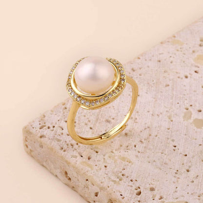 Four-leaf clover natural freshwater pearl ring