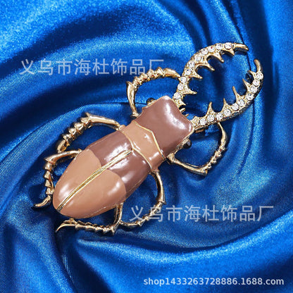 Fashion Painted Brooch Woman