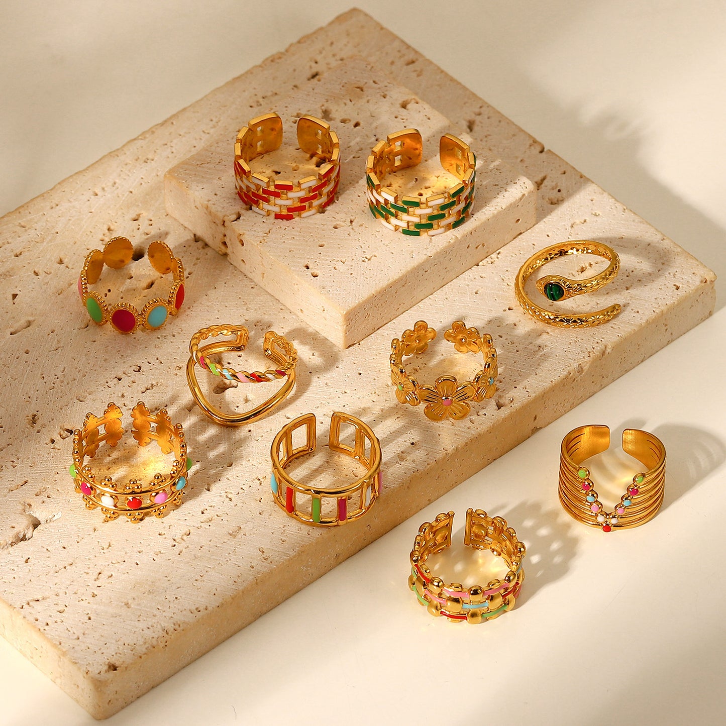 Geometric colorful oil drop ring