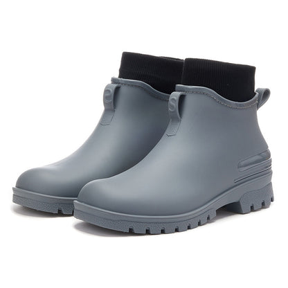 Versatile couple rain shoes waterproof and non-slip