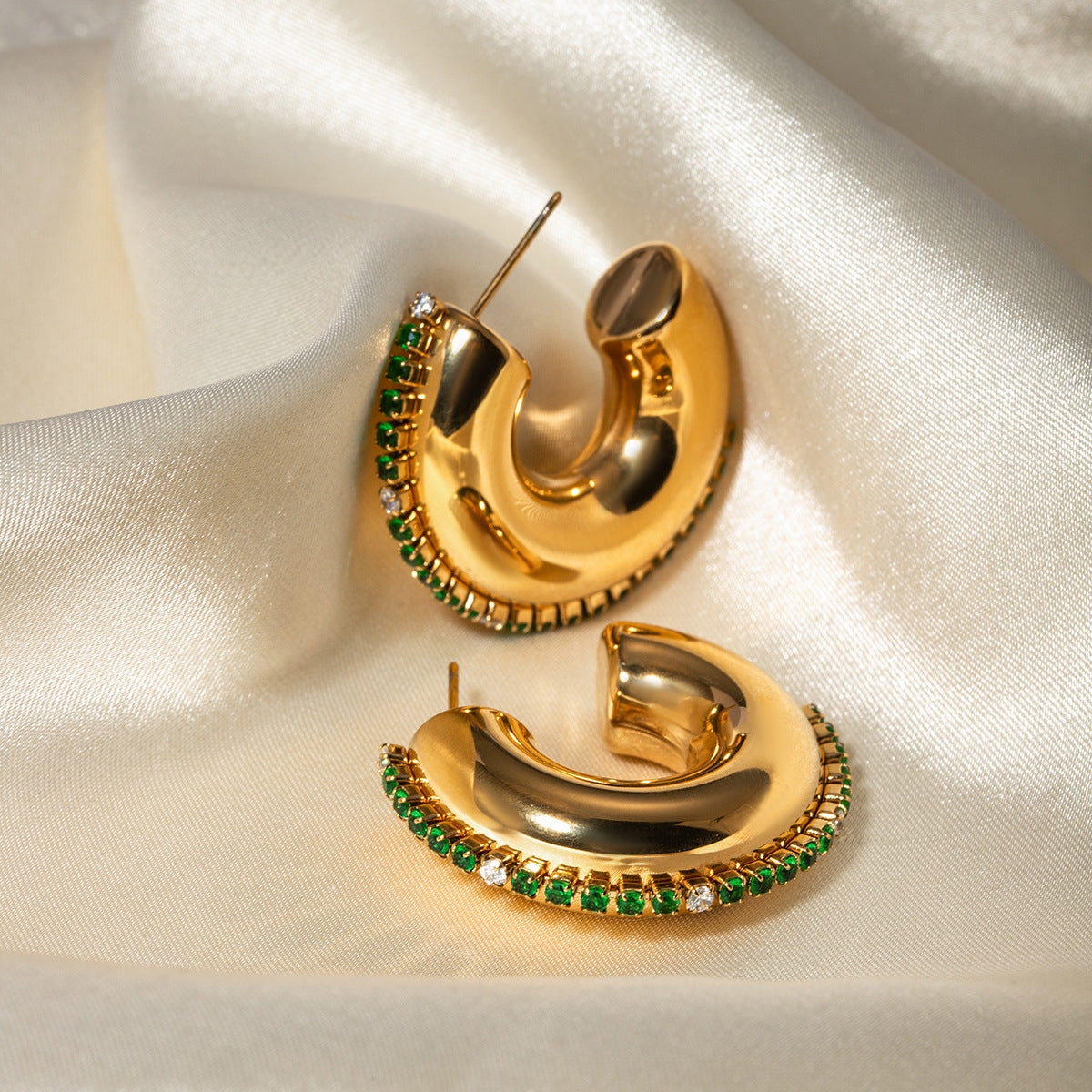 Green diamond earrings fashion