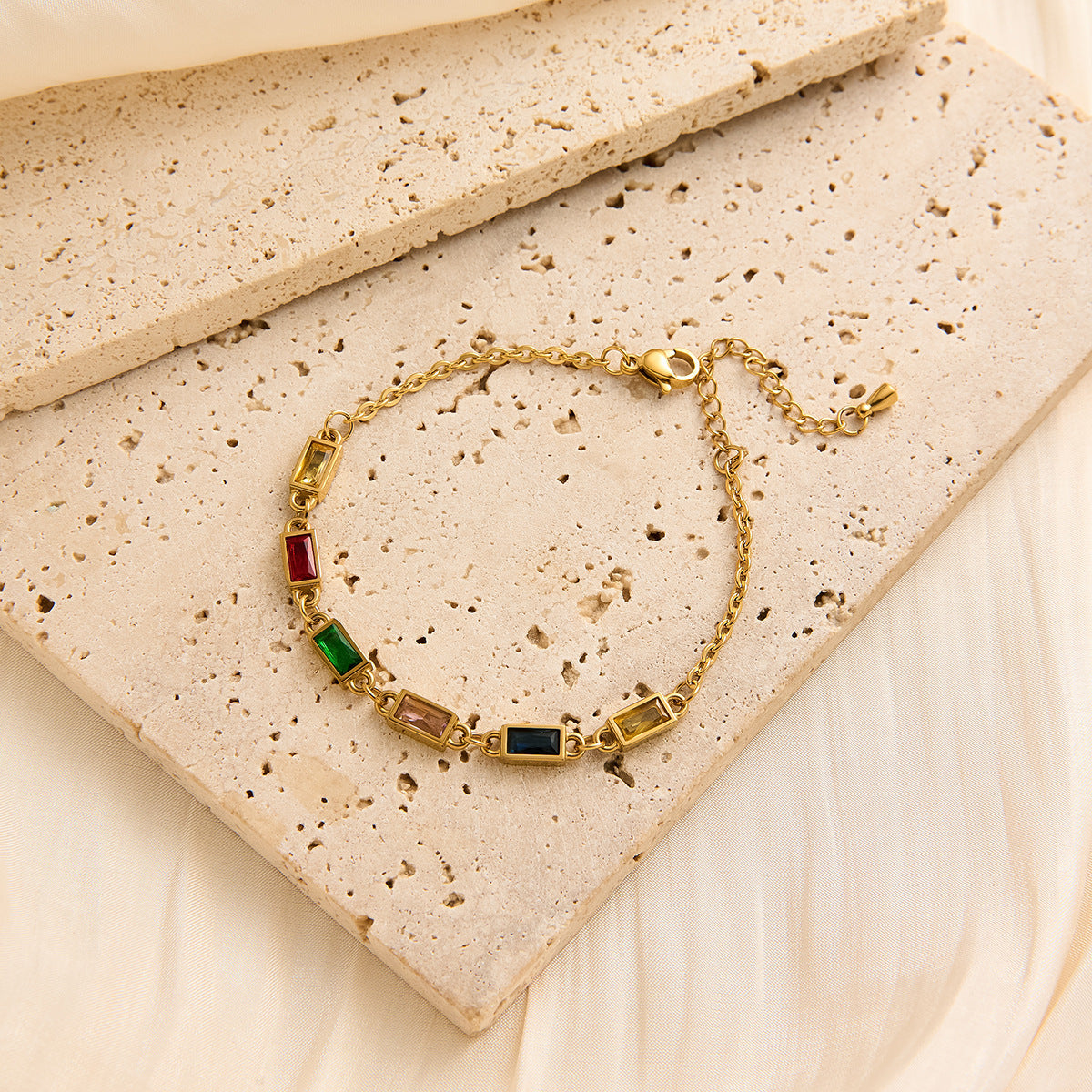 Retro Crystal Inlaid Bracelet