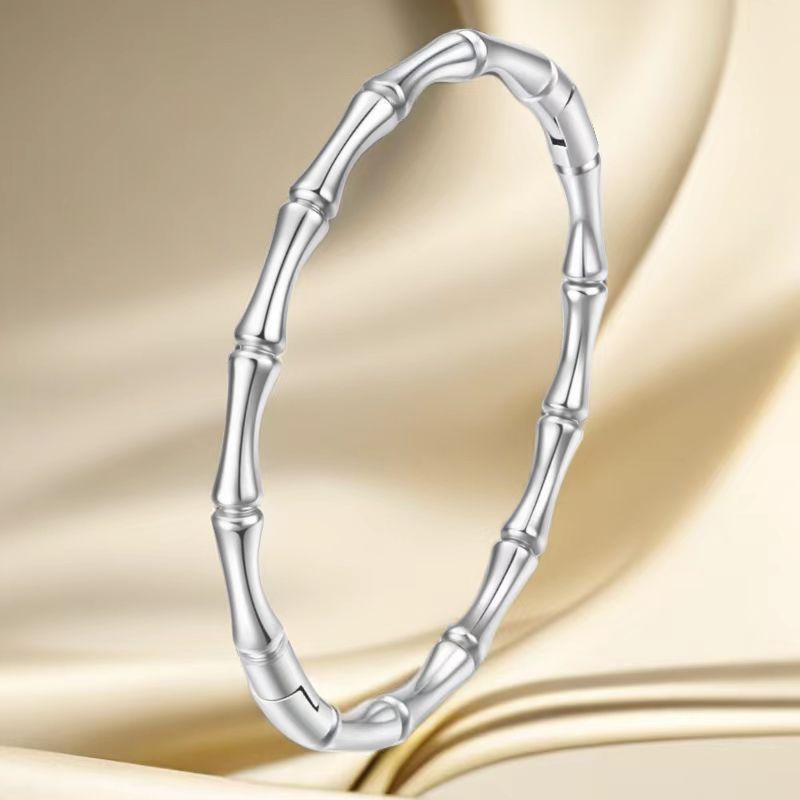 Stainless steel bracelet with diamonds