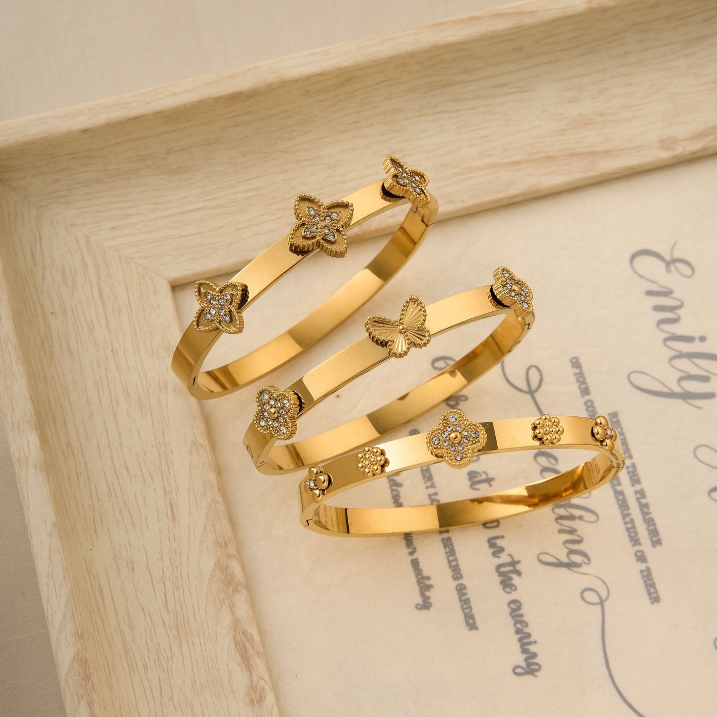 Diamond Four-Leaf Clover Butterfly Bracelet