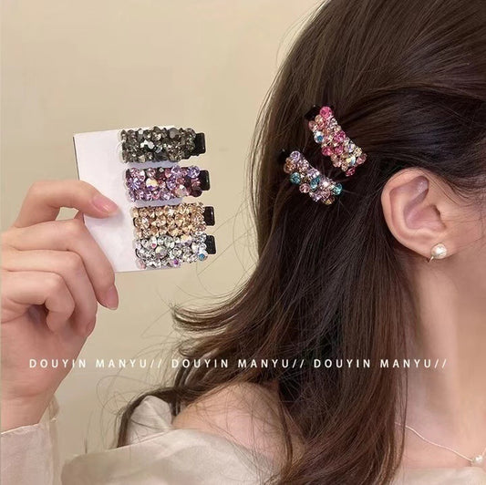 Pinza para el pelo elegante con clip lateral de diamantes de imitación de colores 