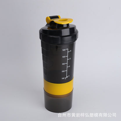 Three-layer compact protein powder shaking cup
