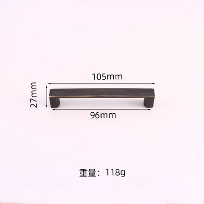 Simple wardrobe handle