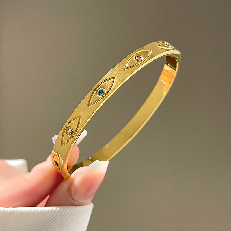 Four-leaf clover gypsy titanium steel bracelet