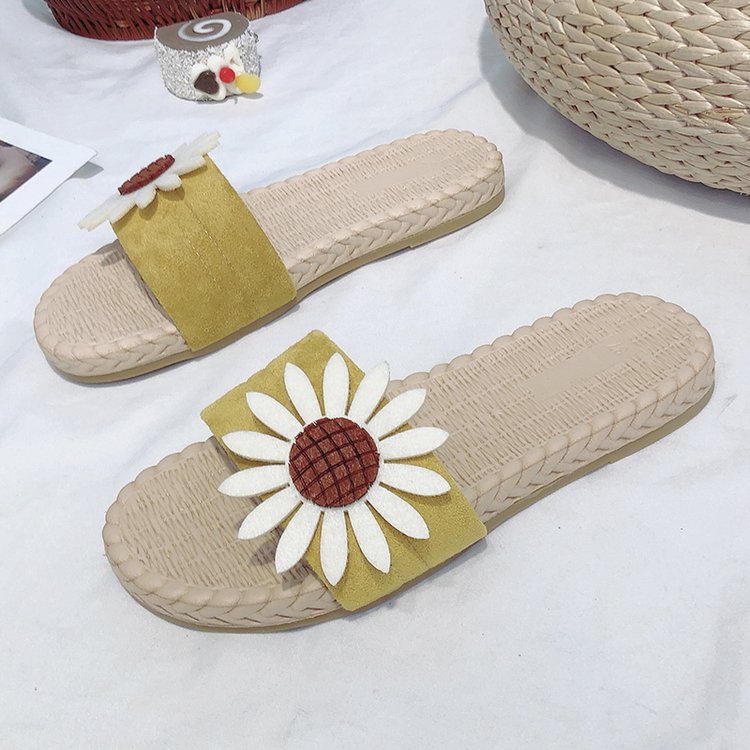 Sunflower flat slippers