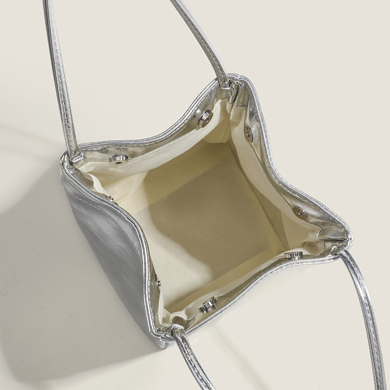 Tote tipo cubo plateado 
