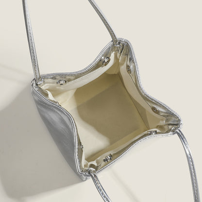 Tote tipo cubo plateado 