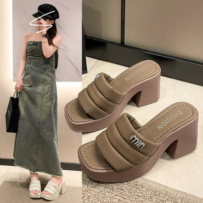 Slippers heeled sandals