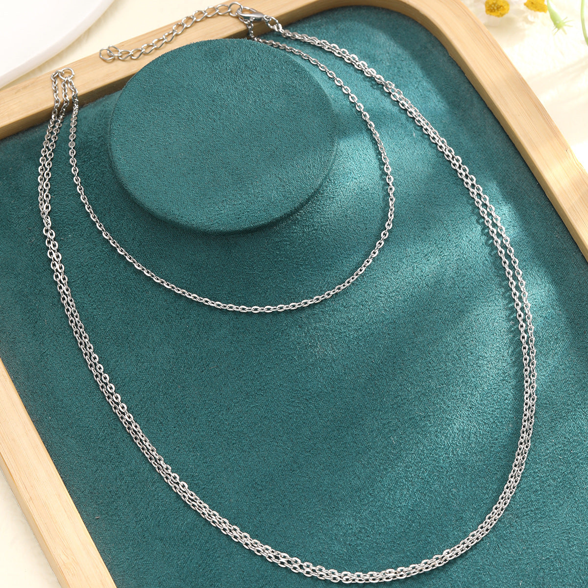 Asymmetric Double-Layer Body Chain