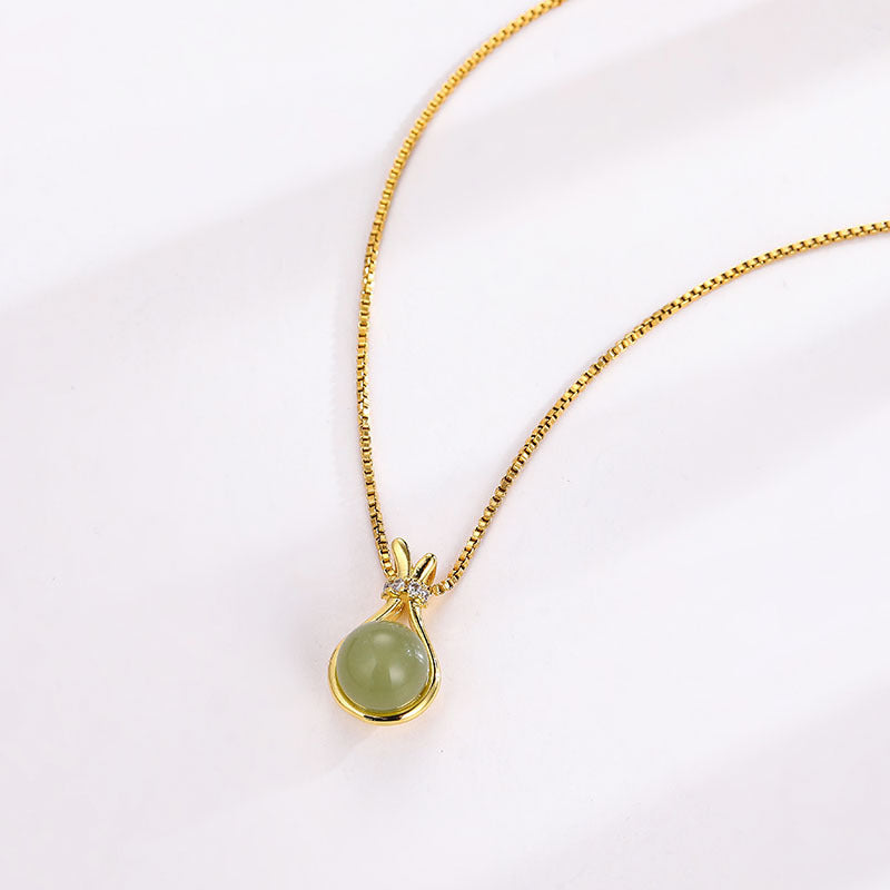 Women's Imitation Hetian Jade Titanium Steel Collarbone Necklace