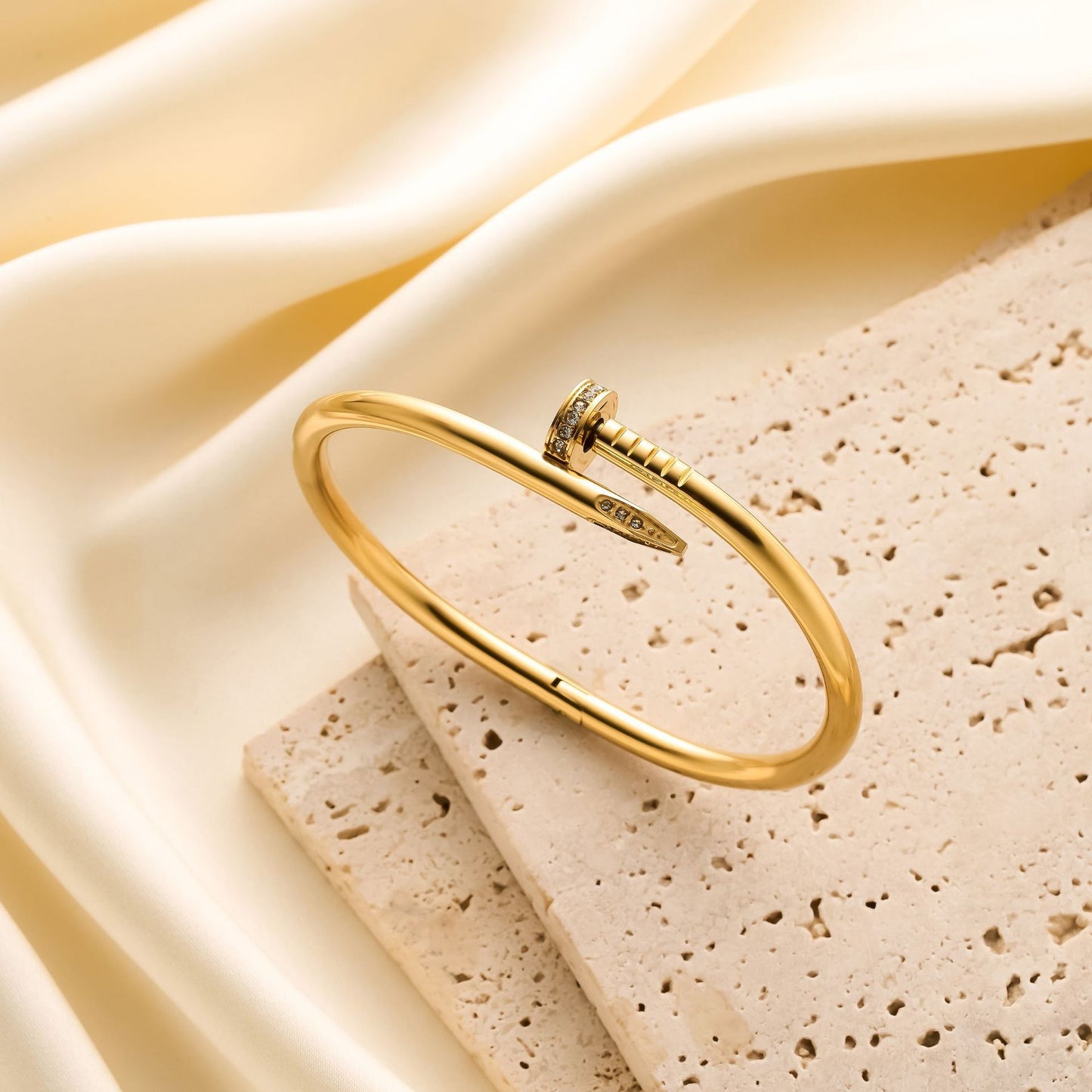 18K Gold Diamond Nail Bracelet