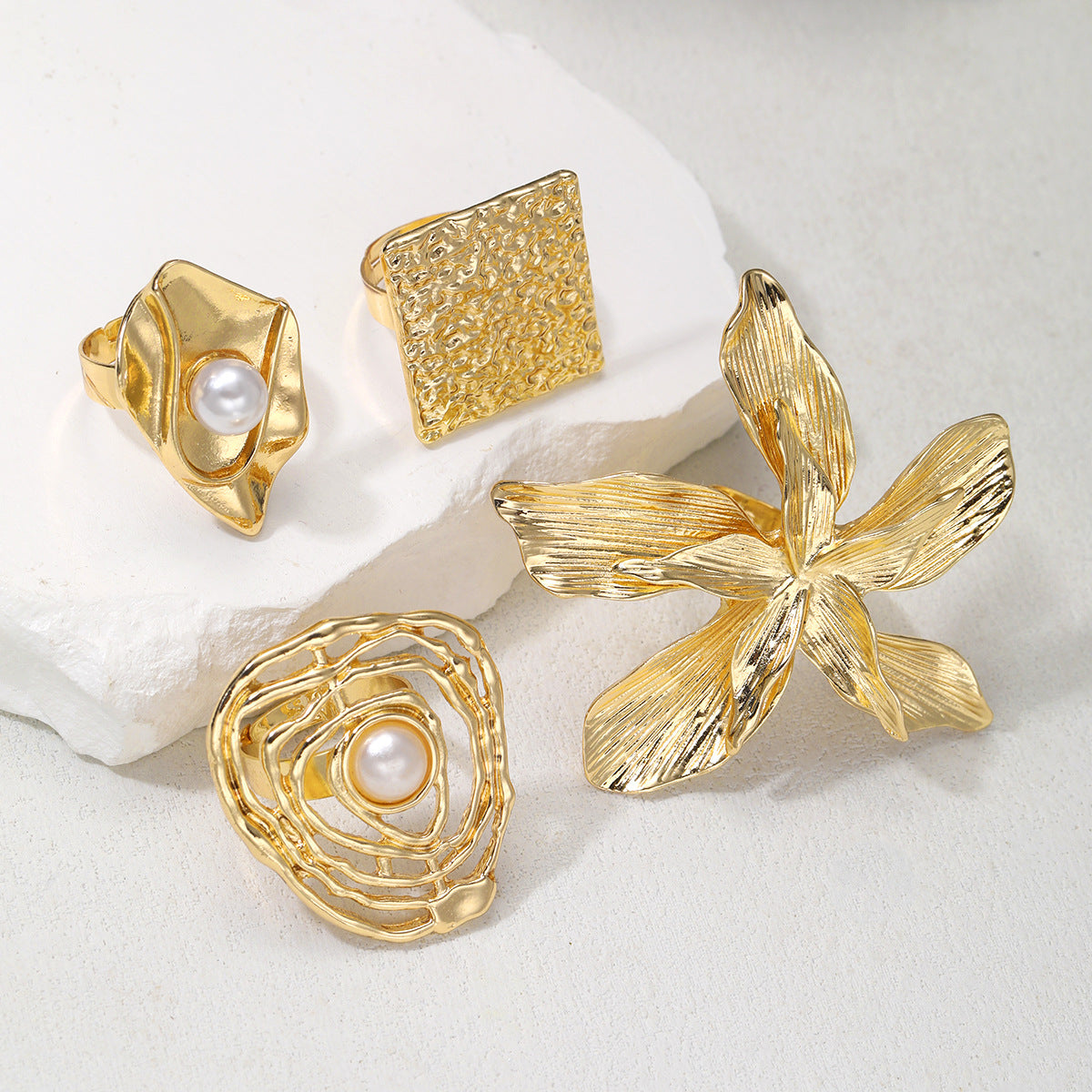 4-Piece Irregular Flower Ring Set