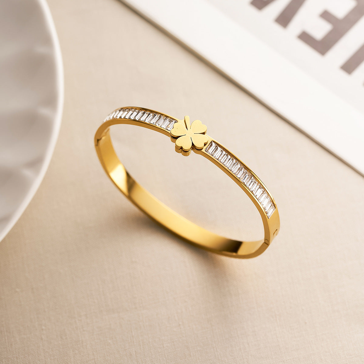 Women's 18K Gold-Plated Four-Leaf Clover Bracelet with CZ Diamonds — Stainless Steel, Titanium Clasp, Non-Fading