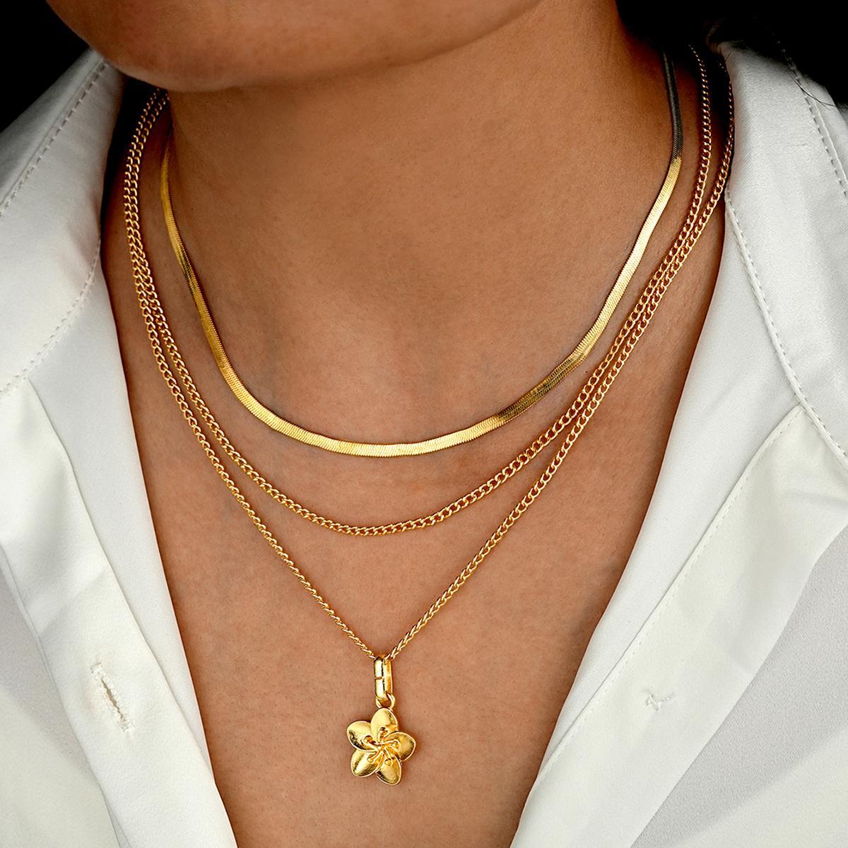 Triple-Layer Flower Pendant Necklace