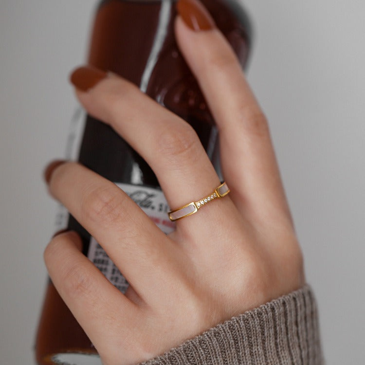 Japanese Minimalist Rose Gold Titanium Steel Mother-of-Pearl Ring