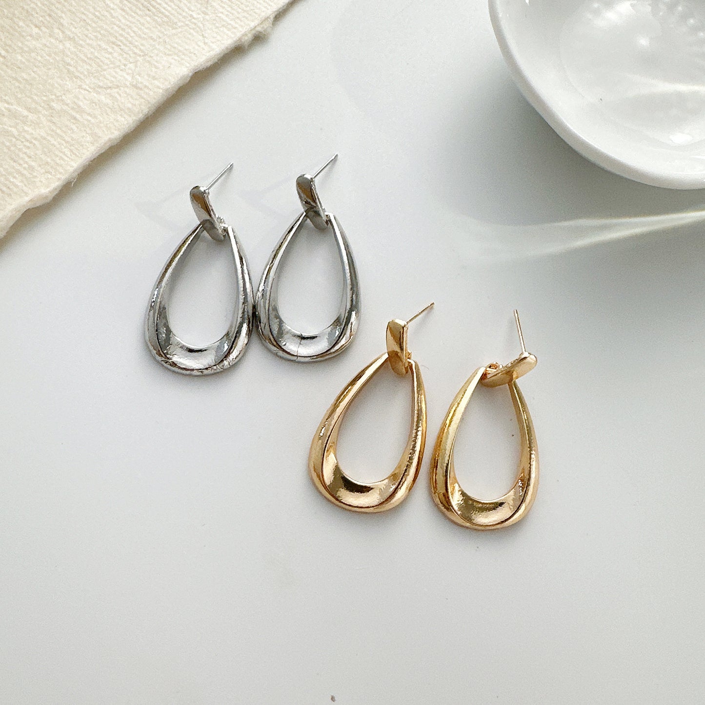 Hollow Water Drop Geometric Earrings