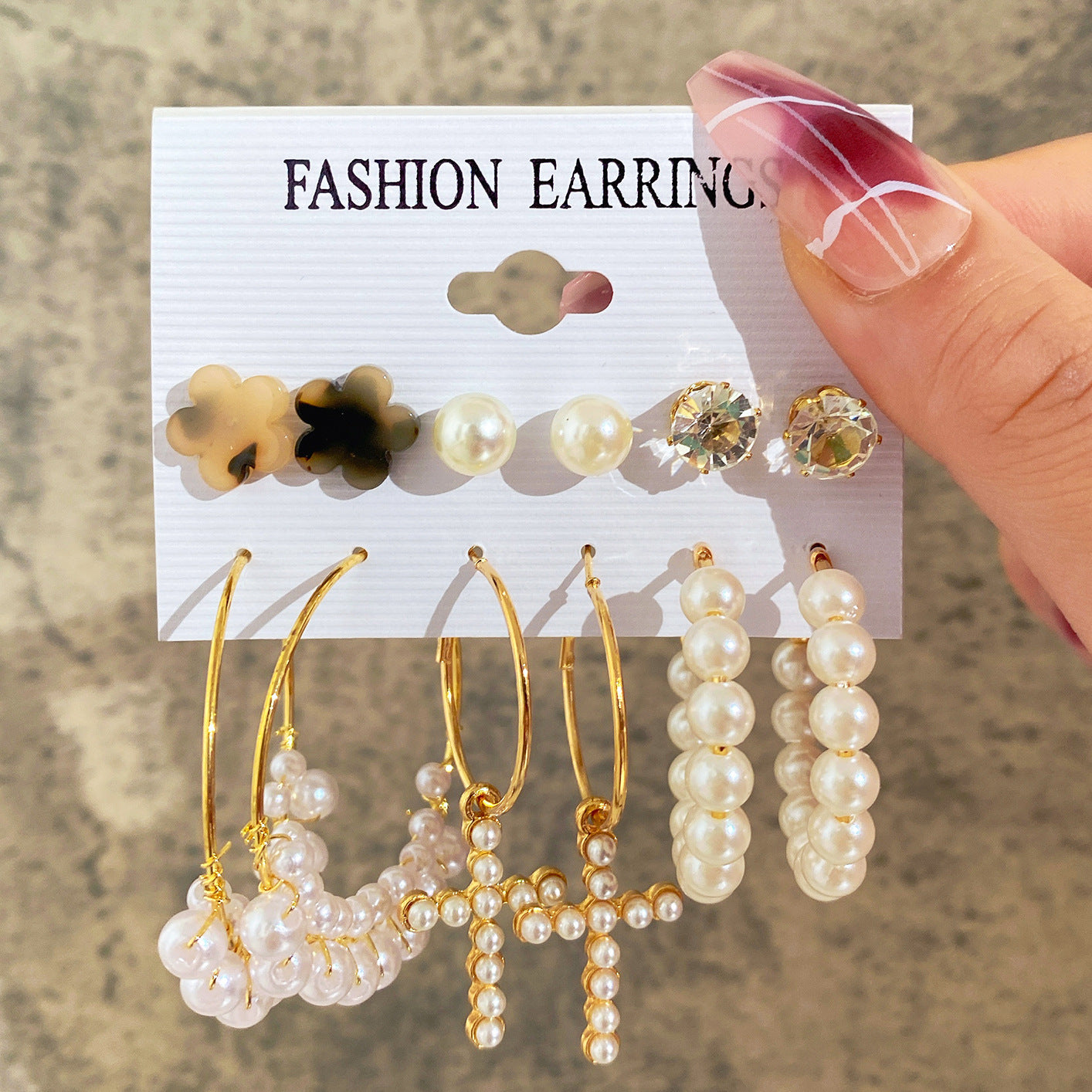 Conjunto de pendientes de cadena con forma de estrella y corazón retro 