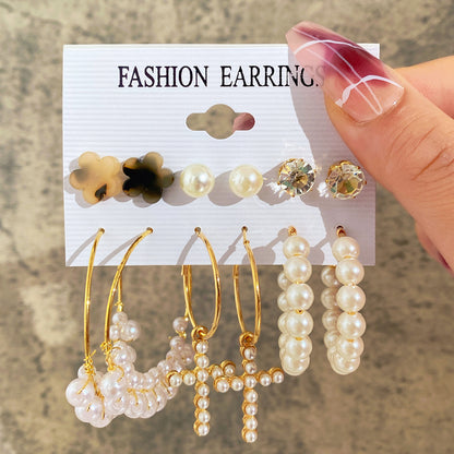 Conjunto de pendientes de cadena con forma de estrella y corazón retro 
