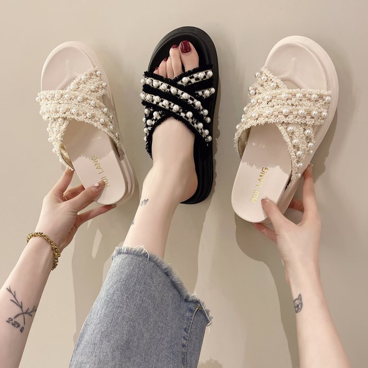 Soft bottom Lightweight sandals Thick bottom