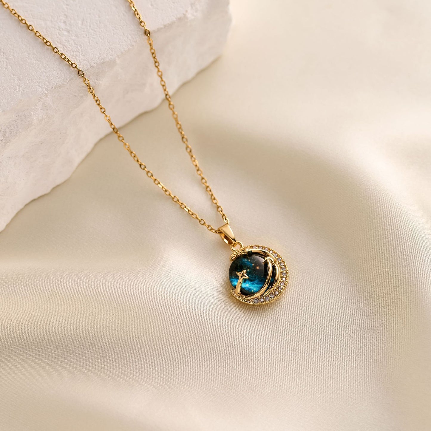 Blue Planet Necklace Woman