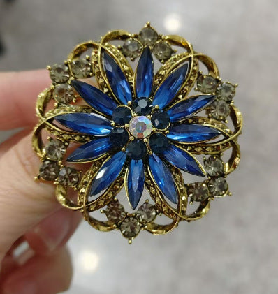 Fur brooch fixing pin