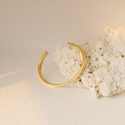 Handmade hammer bracelet for women