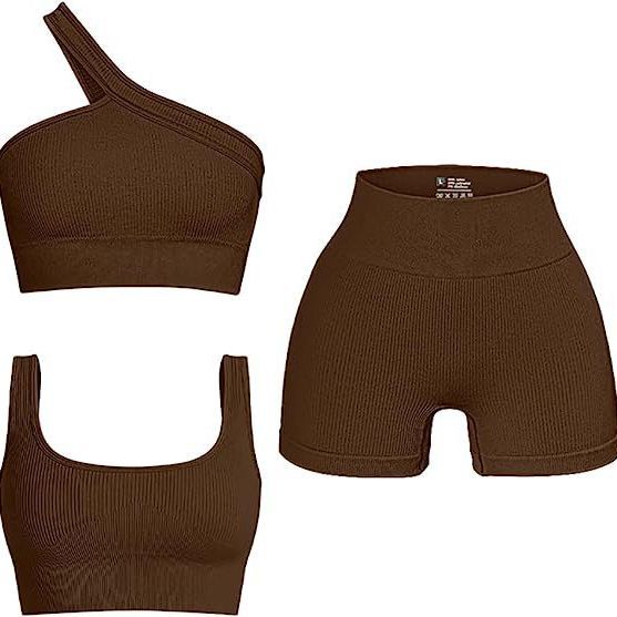 Conjunto de tres piezas de traje de yoga de color sólido con hilo sin costuras 